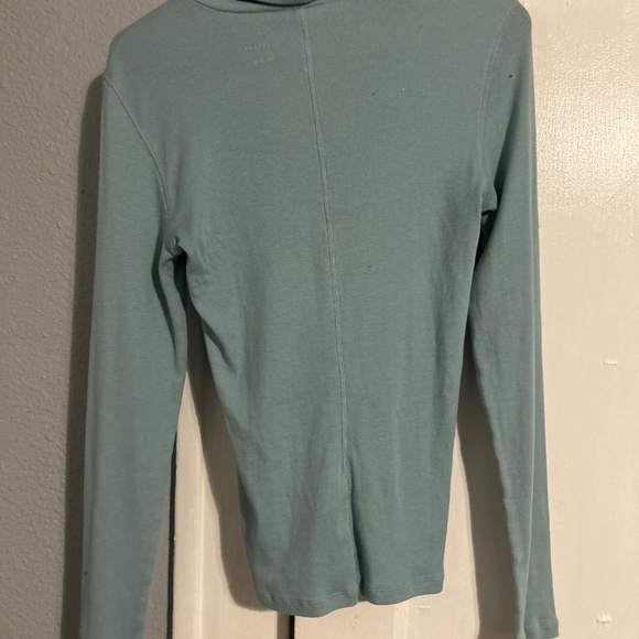 Everlane The Luxe Micro-Rib Turtleneck Blue Base - Size M - Picture 3 of 4